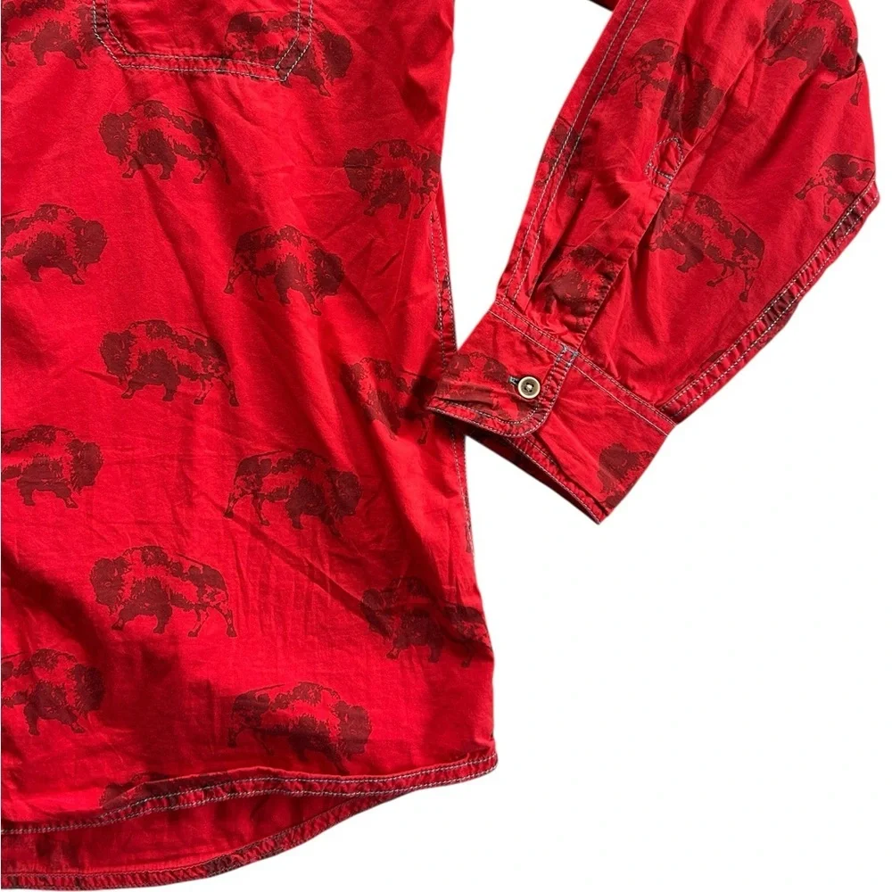 Barn Fly Buffalo Print Button Down Mens size Large 100% Cotton Red Western Rodeo